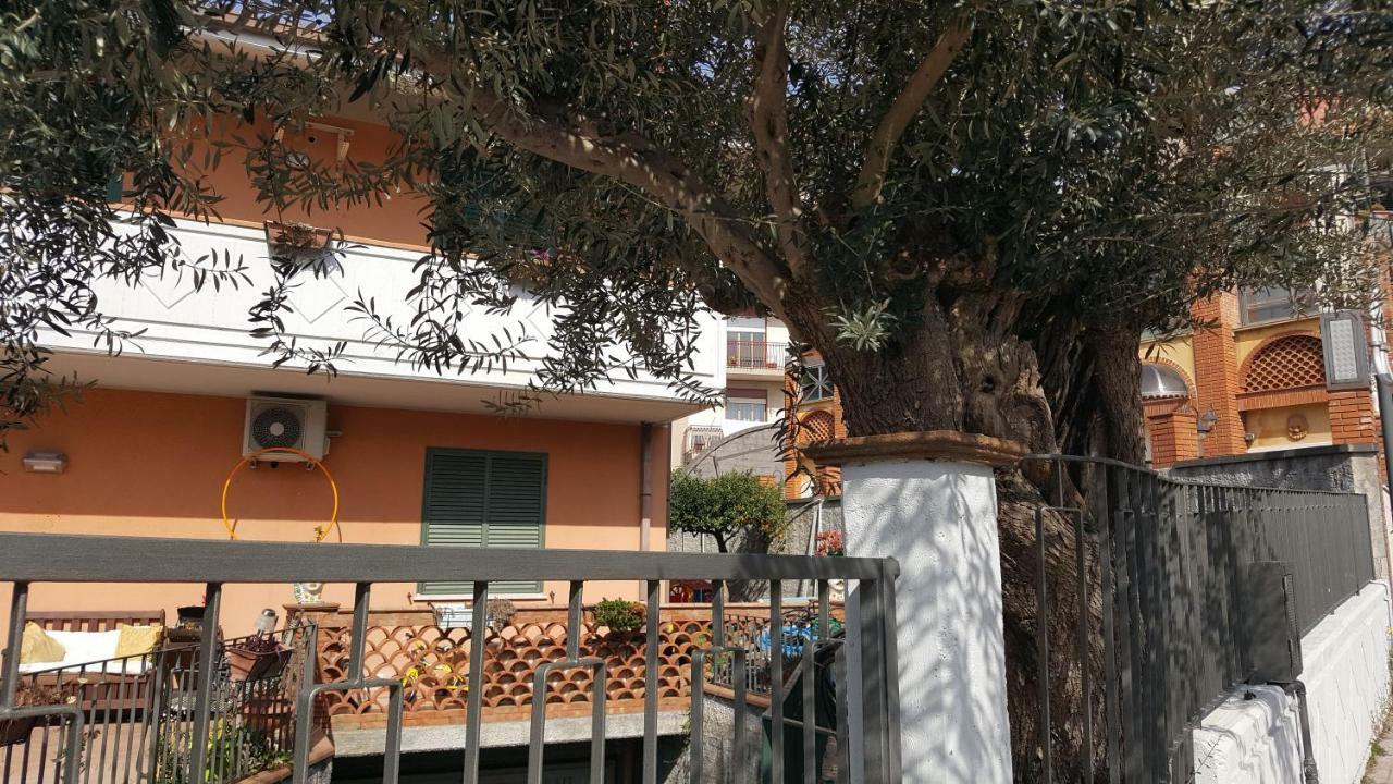 Loft Karol Taormina Apartment Gaggi ภายนอก รูปภาพ